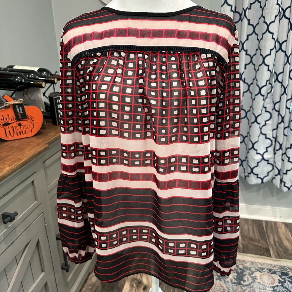 Loft Sheer Tie/Keyhole Blouse